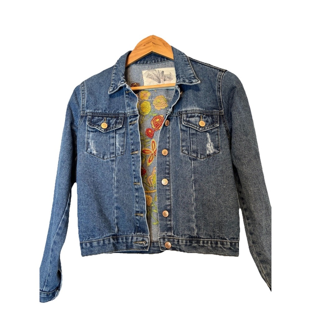 Kimchi Blue Womens XS Jean Jacket Boho Gypsy Embroidered Floral Detailed Back